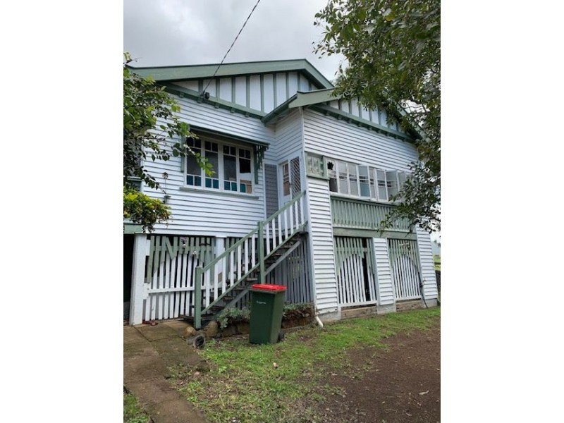 61 Elizabeth, Kenilworth QLD 4574