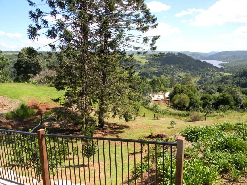 Balmoral Ridge QLD 4552