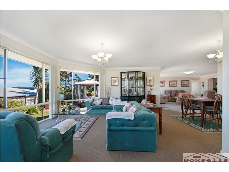 4 Snowwood Avenue, Maleny QLD 4552