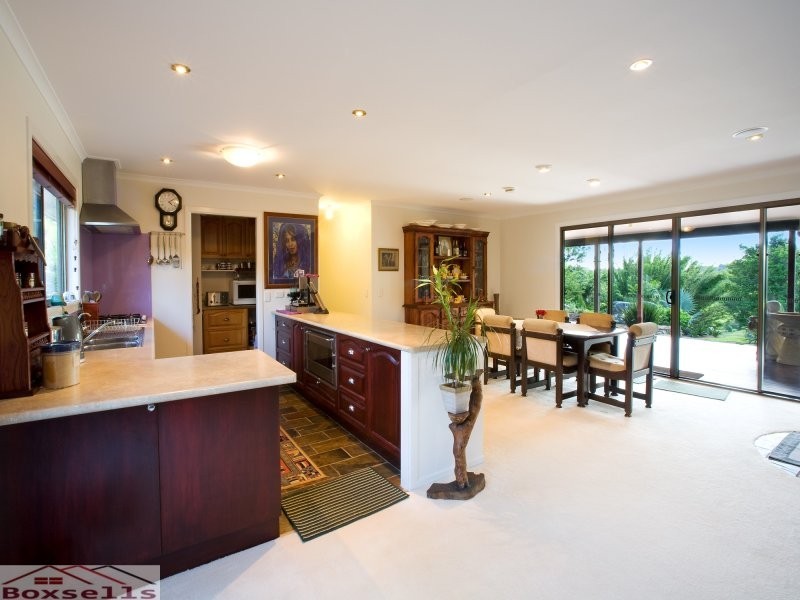 100 Kings Lane, Maleny QLD 4552