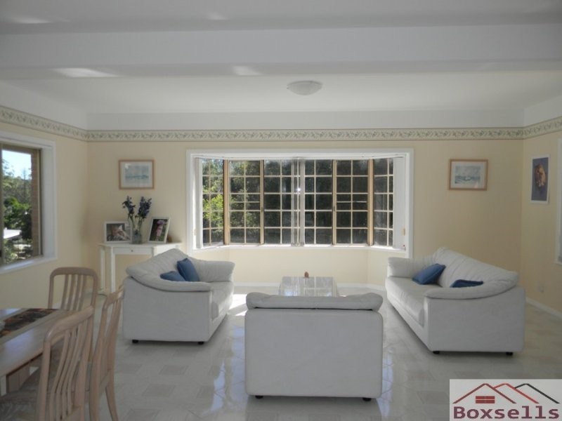 18 Treehaven Way, Maleny QLD 4552