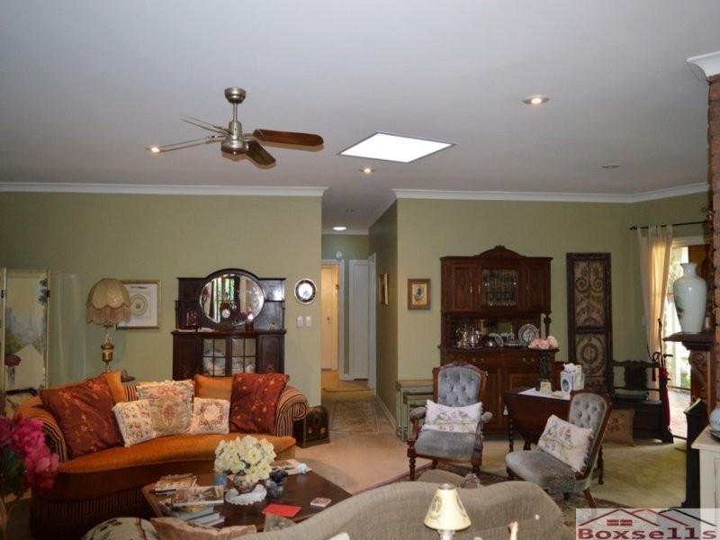 56 Gumland Drive, Maleny QLD 4552