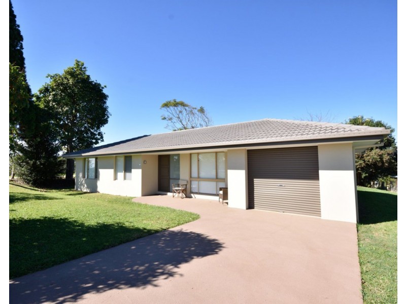 54 Palm, Maleny QLD 4552