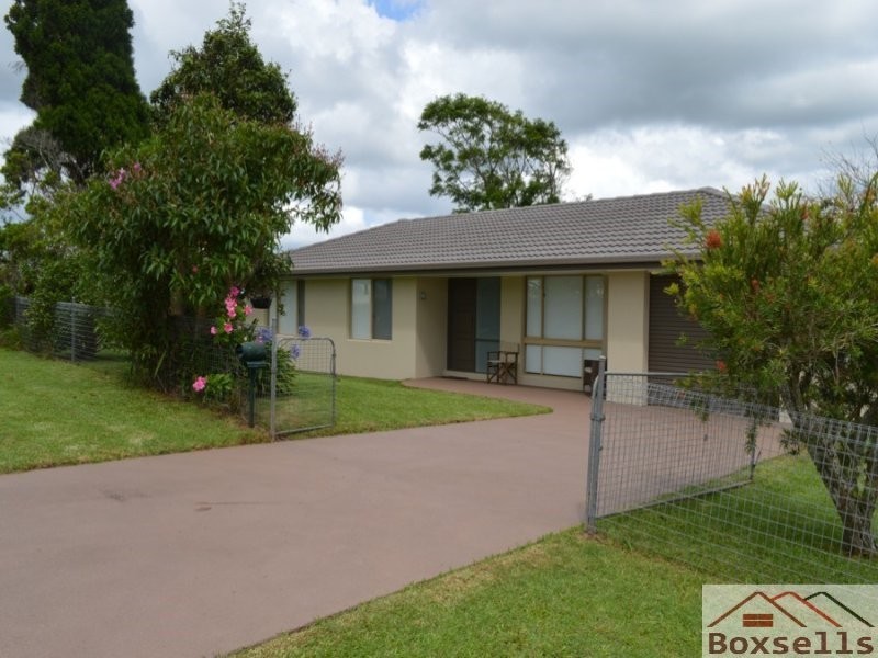 54 Palm, Maleny QLD 4552