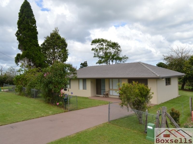 54 Palm, Maleny QLD 4552