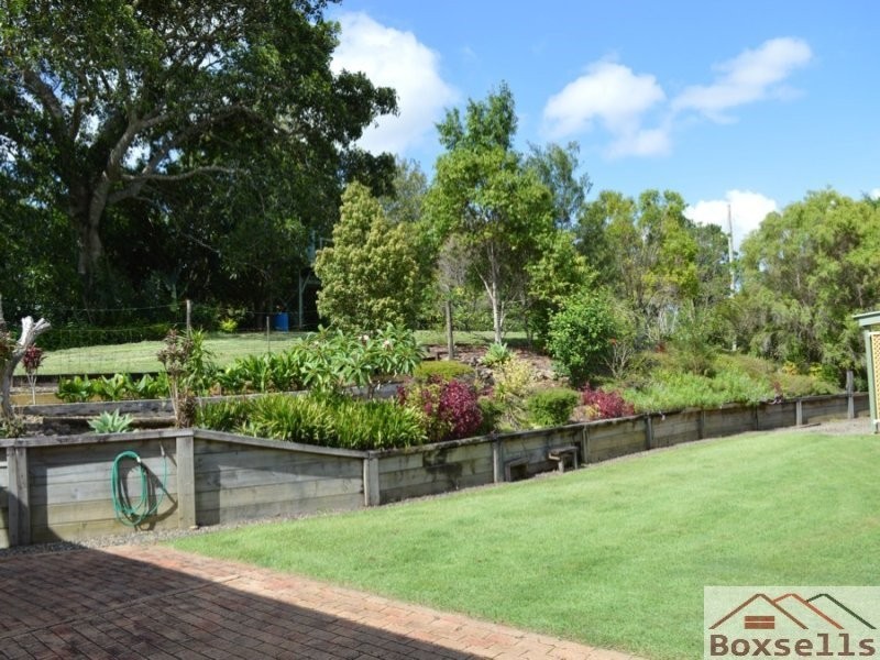18 Ruddle, Maleny QLD 4552