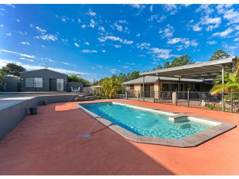 85 Burgess Avenue, Maleny QLD 4552