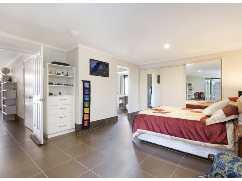 85 Burgess Avenue, Maleny QLD 4552