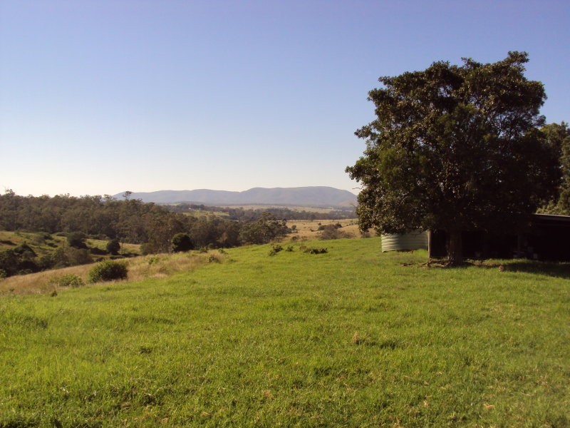 2 D’aguilar Highway, Villeneuve QLD 4514