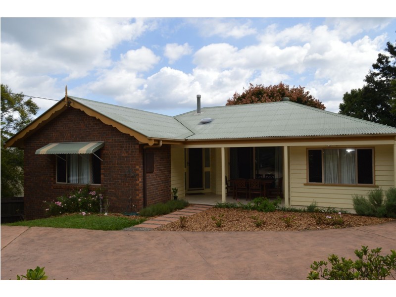 20 Ash Street, Maleny QLD 4552
