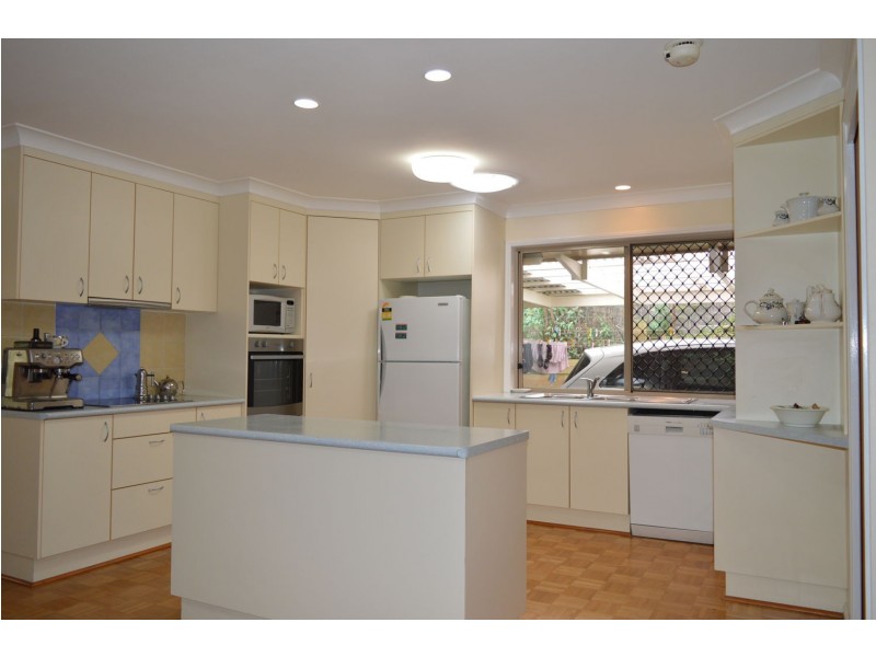 20 Ash Street, Maleny QLD 4552