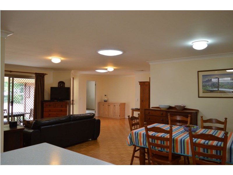 20 Ash Street, Maleny QLD 4552