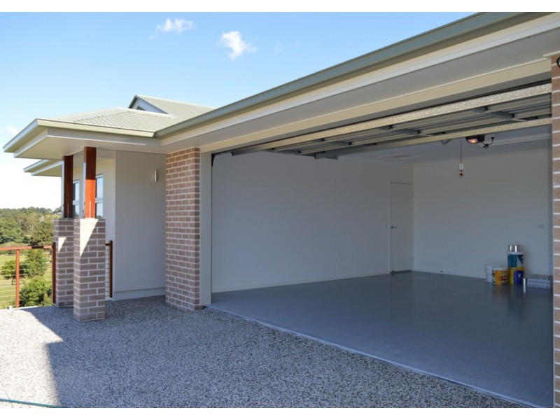 10 Snowwood Avenue, Maleny QLD 4552