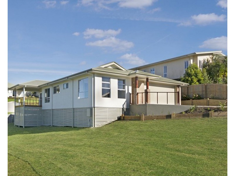 10 Snowwood Avenue, Maleny QLD 4552