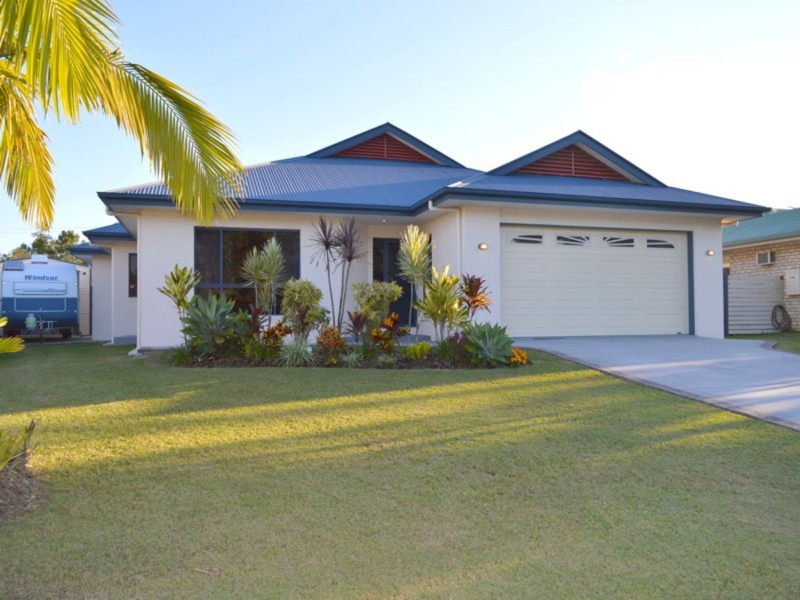 4 Rosewood Court, Landsborough QLD 4550