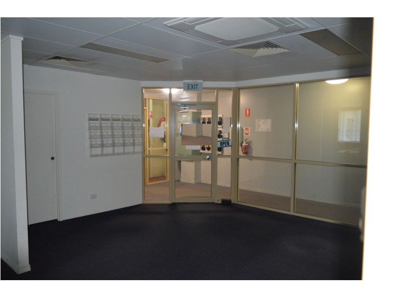 25 Maple Street, Maleny QLD 4552