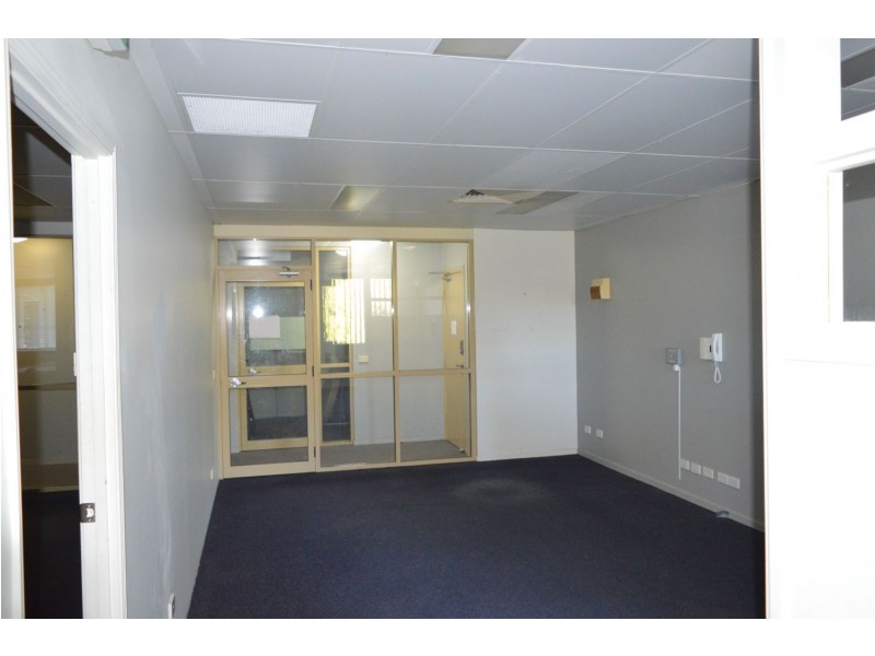 25 Maple Street, Maleny QLD 4552