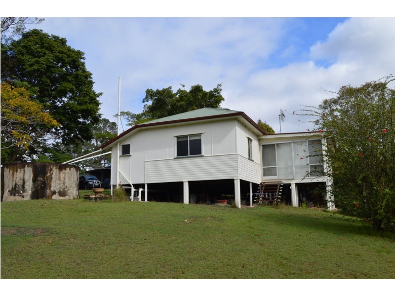 39 Aherns Road, Maleny QLD 4552