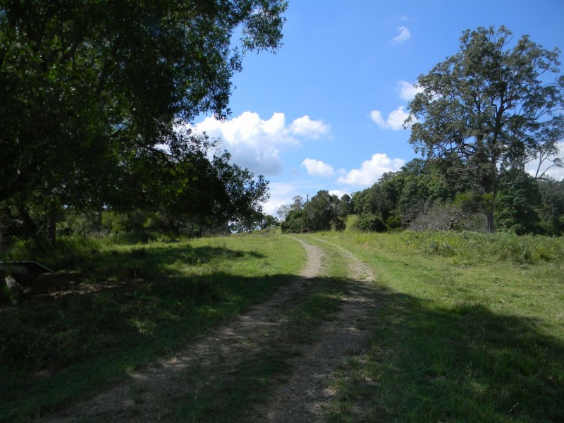 39 Aherns Road, Maleny QLD 4552