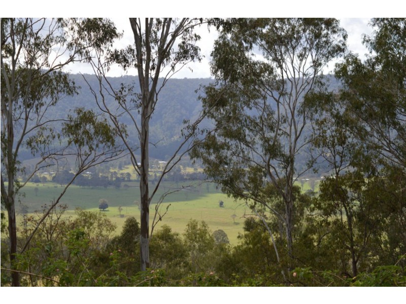 62 Scrubby Creek Road, Maleny QLD 4552