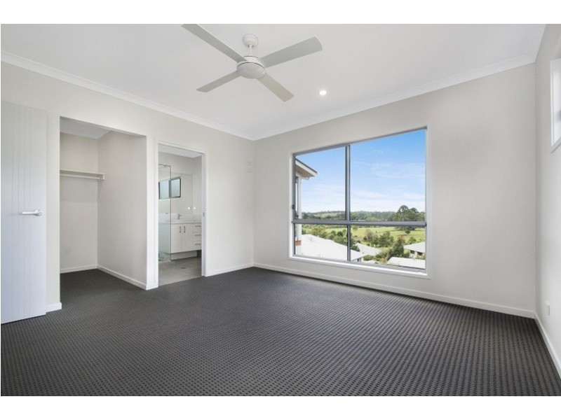 12 Snowwood Avenue, Maleny QLD 4552