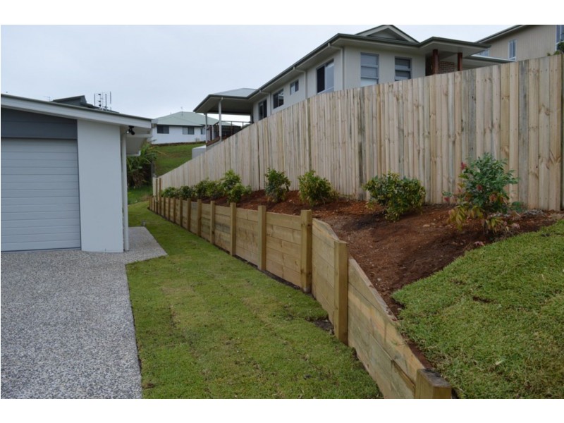 12 Snowwood Avenue, Maleny QLD 4552