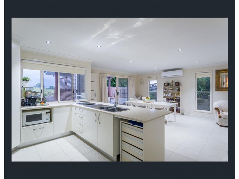 1/5 Pepper Berry Street, Maleny QLD 4552