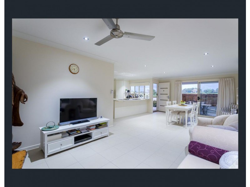 1/5 Pepper Berry Street, Maleny QLD 4552