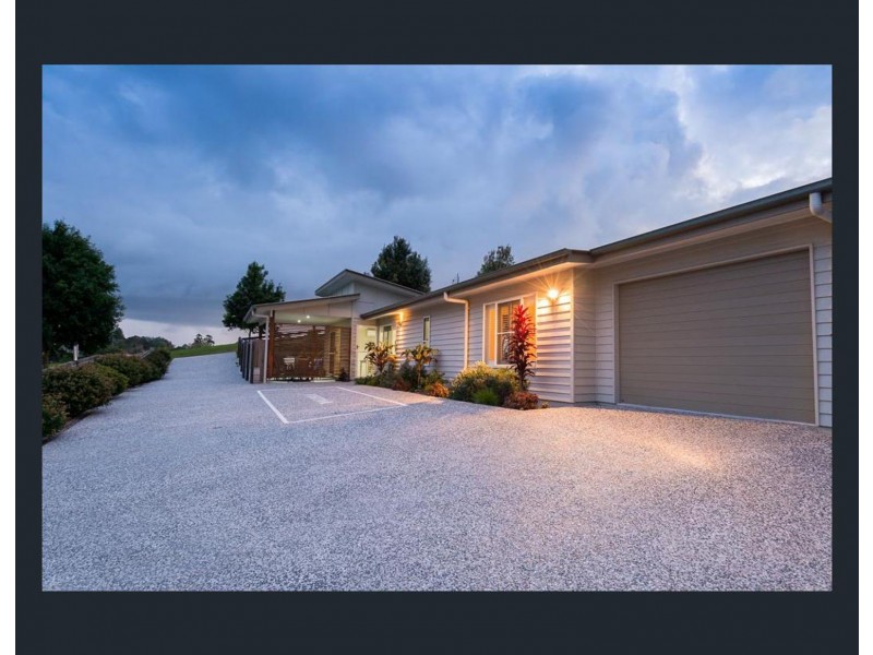 1/5 Pepper Berry Street, Maleny QLD 4552