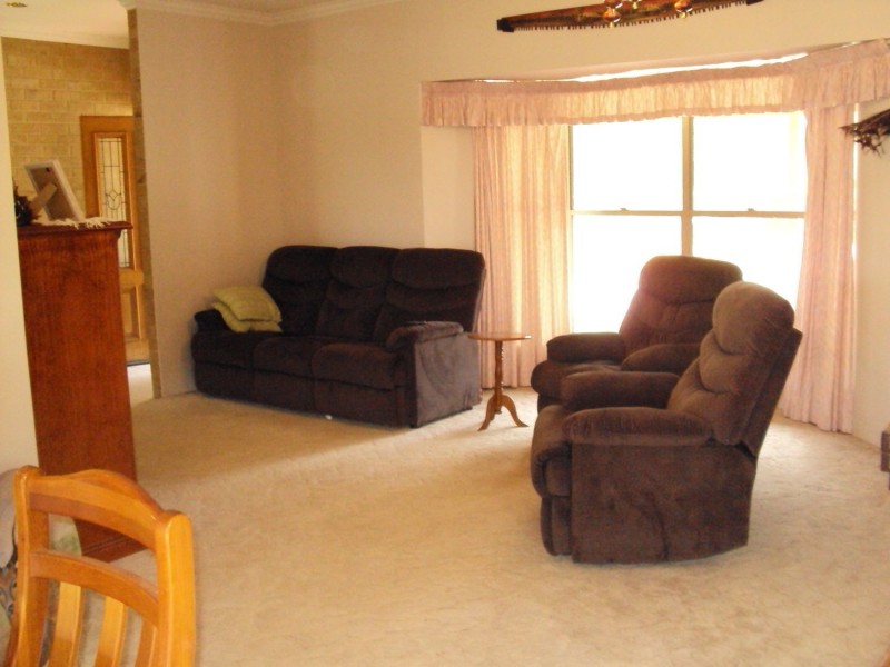 489 Mt Mee Rd, Delaneys Creek QLD 4514