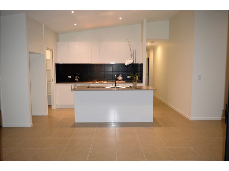 5 Snowwood Avenue, Maleny QLD 4552