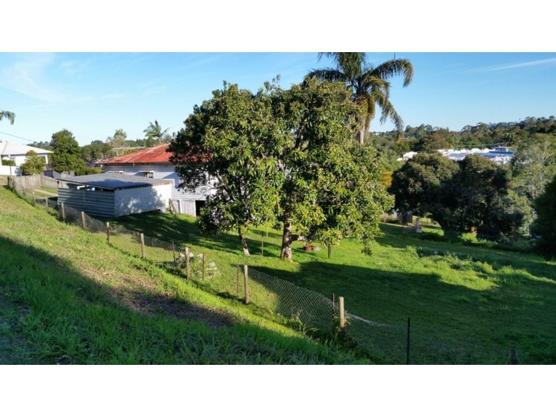 13 Teak Street, Maleny QLD 4552