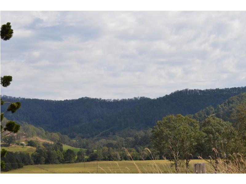 Cambroon QLD 4552