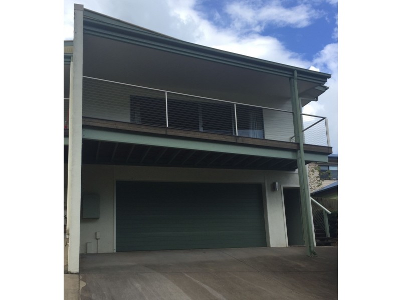 1/4 Willaroo Way, Maleny QLD 4552