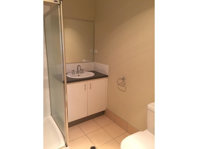 1/4 Willaroo Way, Maleny QLD 4552