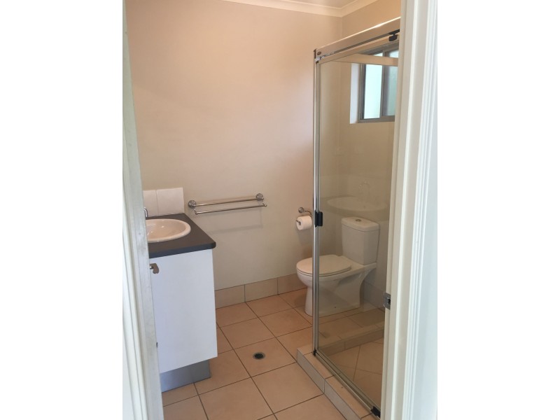 1/4 Willaroo Way, Maleny QLD 4552