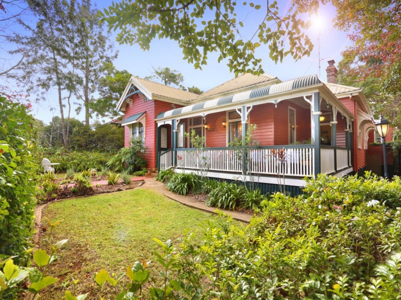 58 Maple Street, Maleny QLD 4552