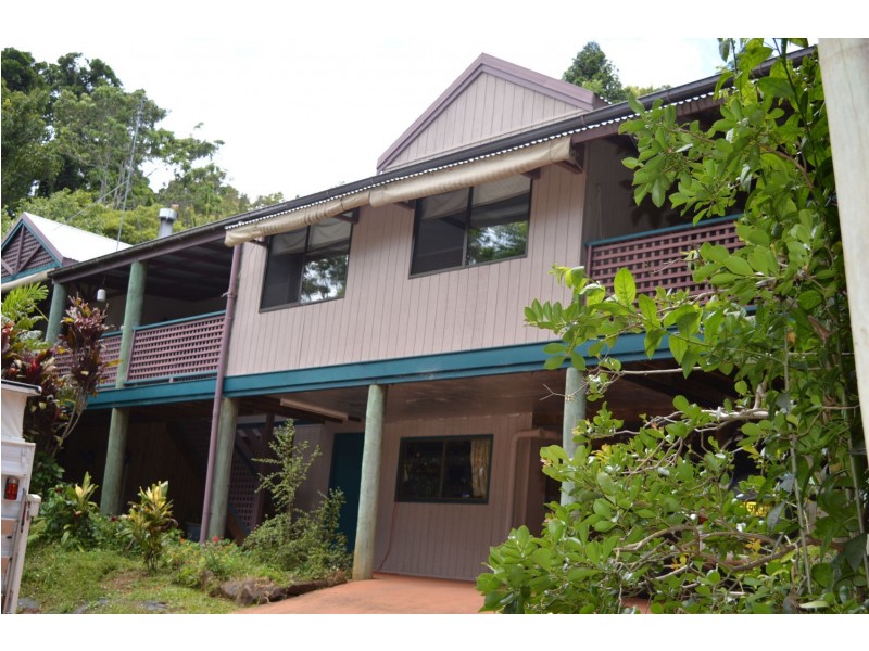36 Centenary Drive, Maleny QLD 4552