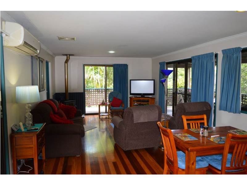 36 Centenary Drive, Maleny QLD 4552
