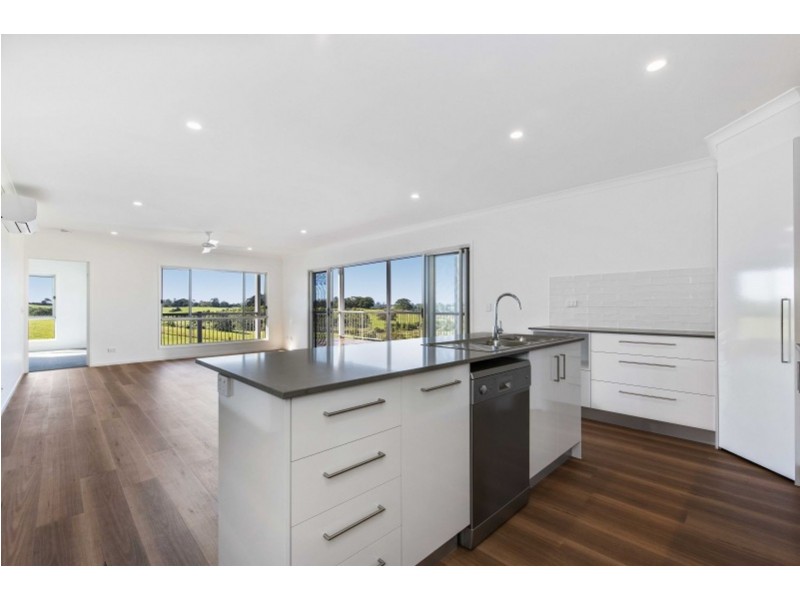 17 Greenhills Esplanade, Maleny QLD 4552