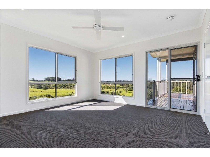 17 Greenhills Esplanade, Maleny QLD 4552