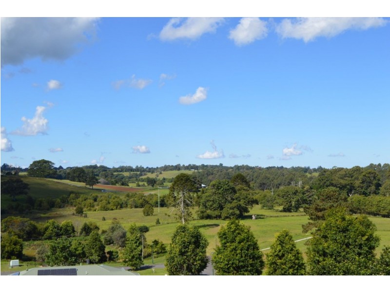 17 Greenhills Esplanade, Maleny QLD 4552