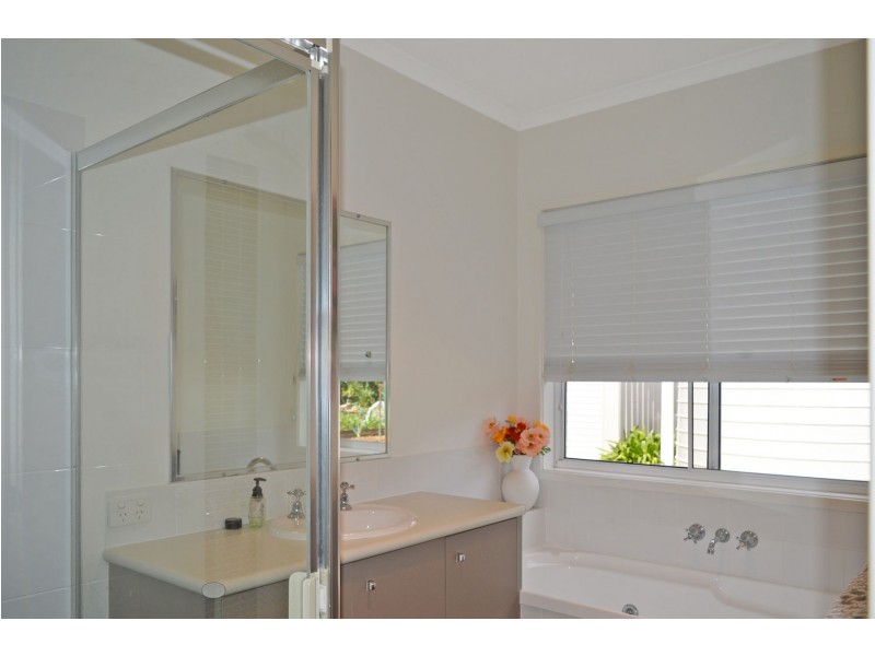29 Ravenberg Drive, Maleny QLD 4552