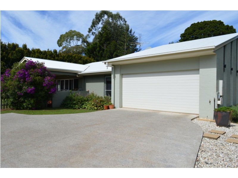 29 Ravenberg Drive, Maleny QLD 4552