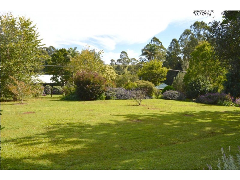 29 Ravenberg Drive, Maleny QLD 4552