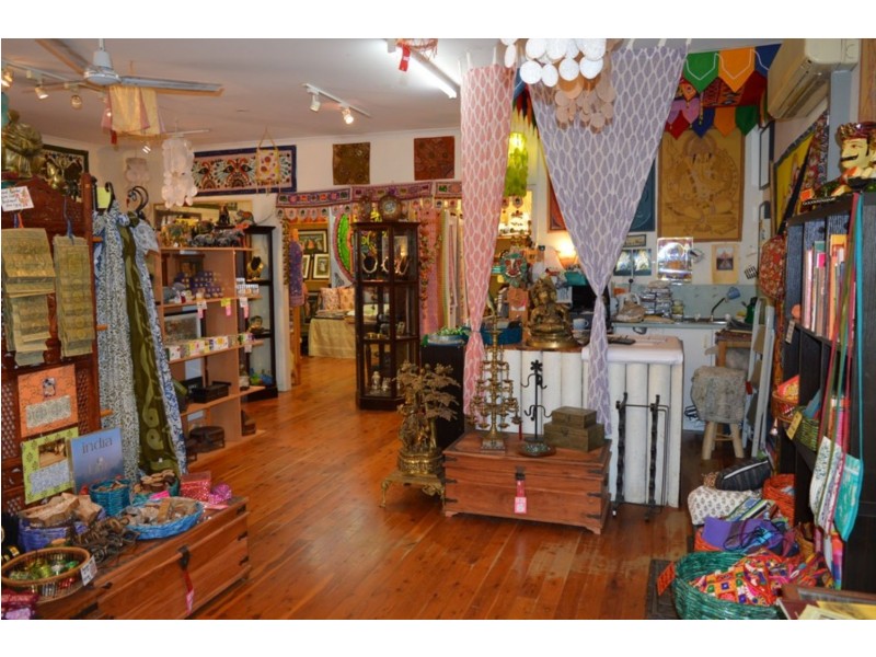 182 Main Street, Montville QLD 4560