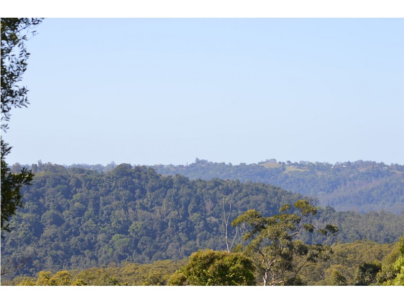 16 Lower Trail Road, Maleny QLD 4552