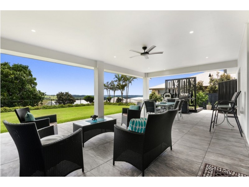 55 Palm Street, Maleny QLD 4552