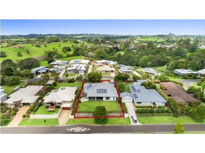 55 Palm Street, Maleny QLD 4552