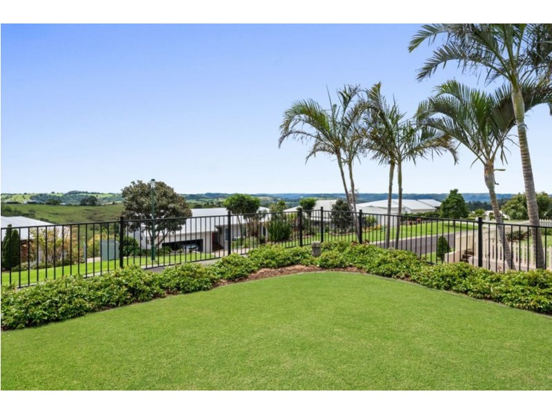 55 Palm Street, Maleny QLD 4552